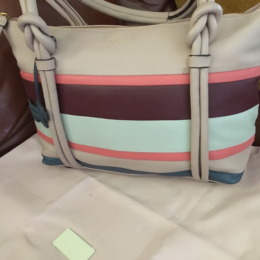 NWOT RADLEY MEDIUM HANDBAG - Picture 2 of 8